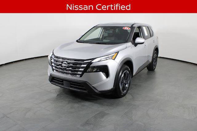 Certified 2025 Nissan Rogue SV image 2