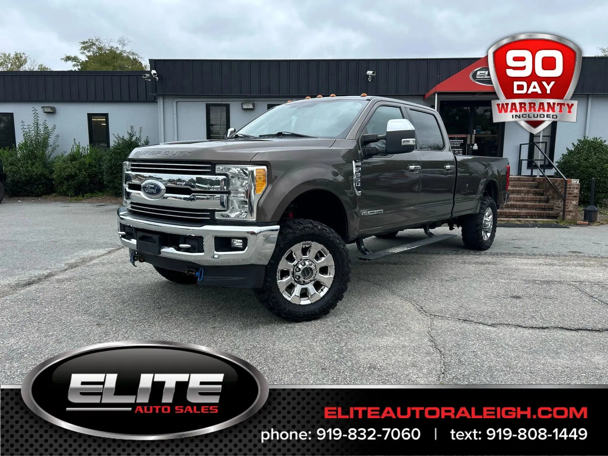Used 2017 Ford F350 Lariat w/ Chrome Package image 1