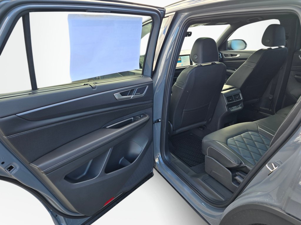 New 2026 Volkswagen Atlas Cross Sport SEL Premium R-Line AWD/4WD image 36