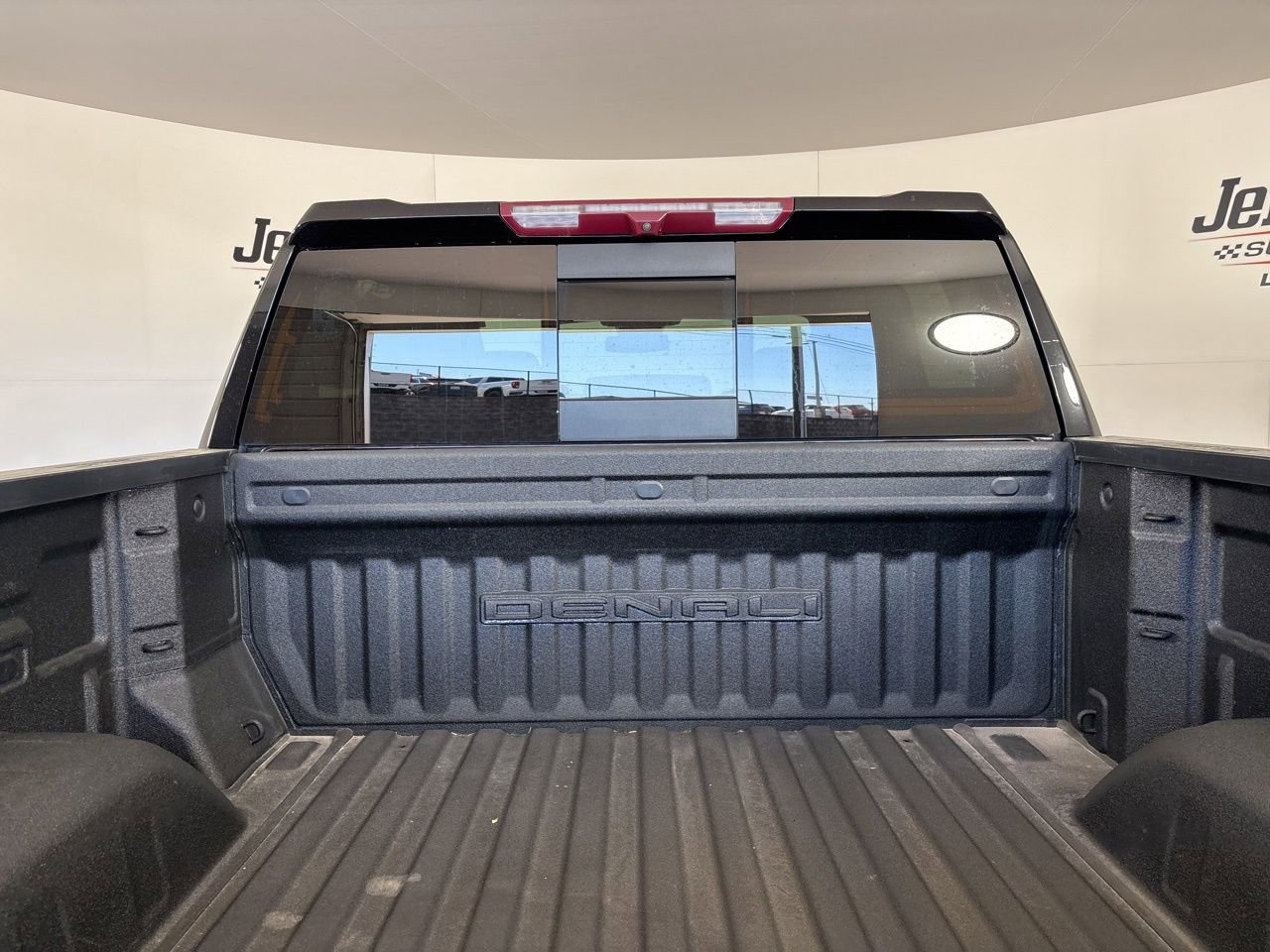 Used 2023 GMC Sierra 1500 Denali AWD/4WD image 26