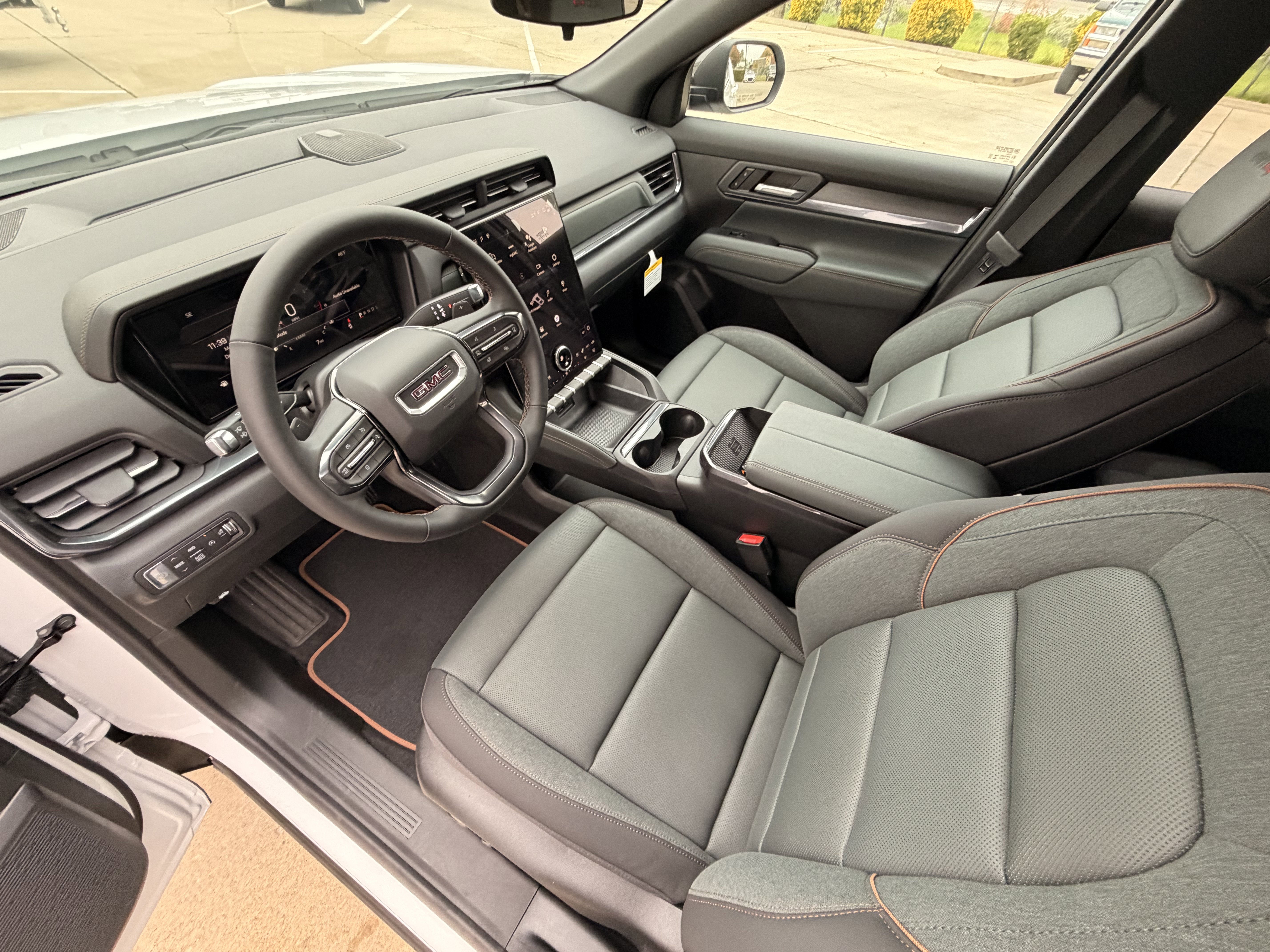 New 2026 GMC Terrain AT4 w/ Convenience Package III image 14