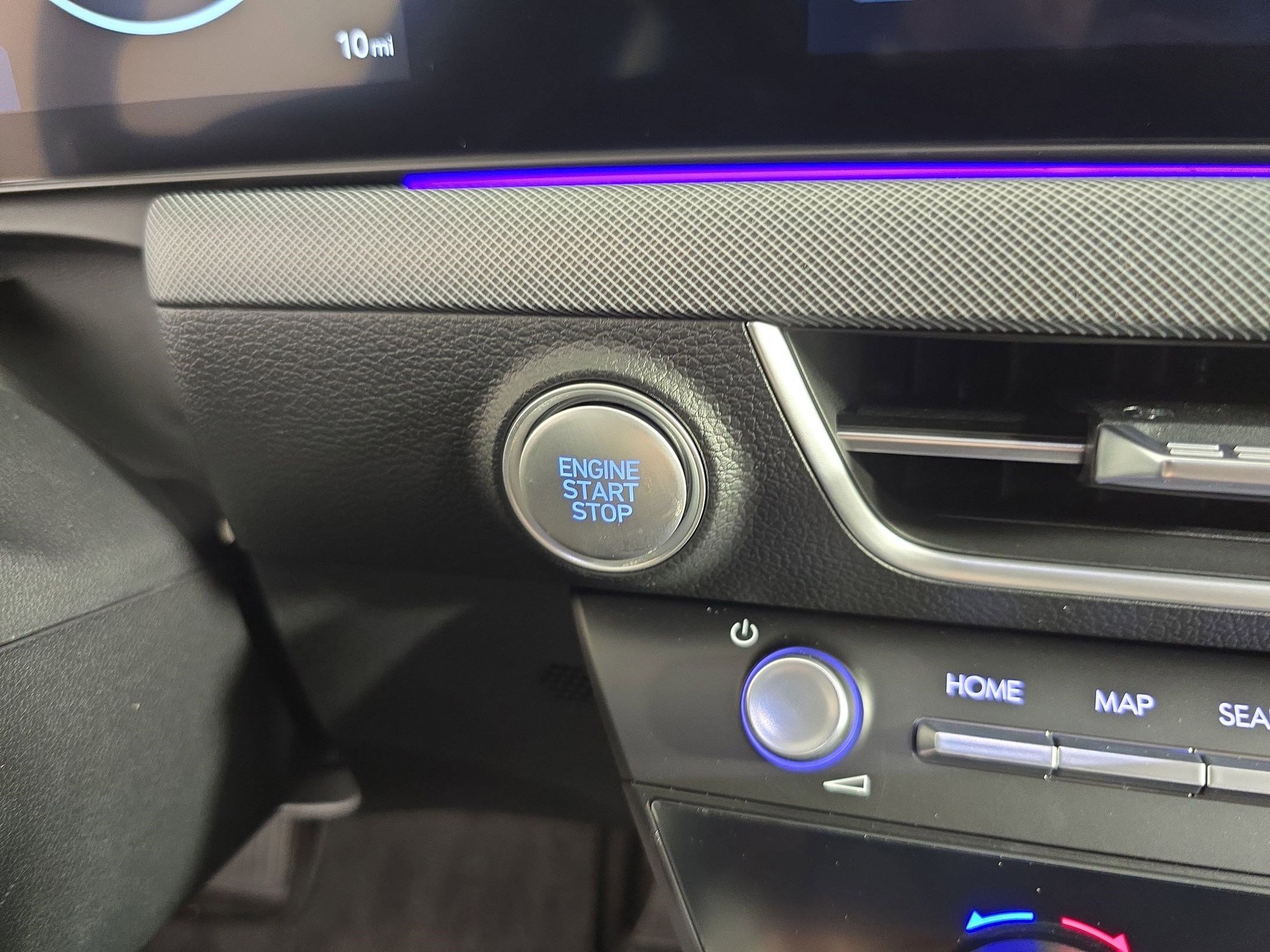 New 2025 Hyundai Sonata Limited image 23