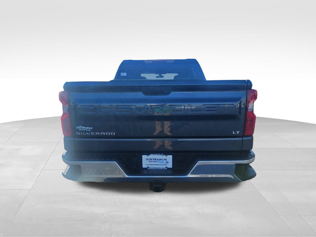Used 2022 Chevrolet Silverado 1500 LT AWD/4WD image 4