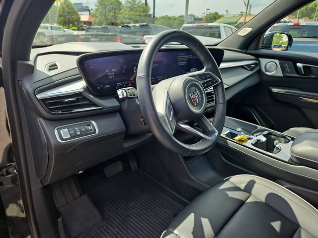 Used 2025 Buick Enclave Avenir AWD/4WD image 18