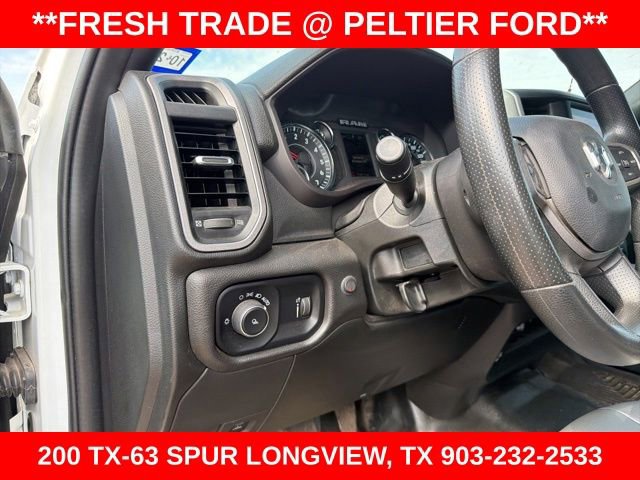 Used 2024 RAM 2500 Tradesman w/ Chrome Appearance Group AWD/4WD image 8