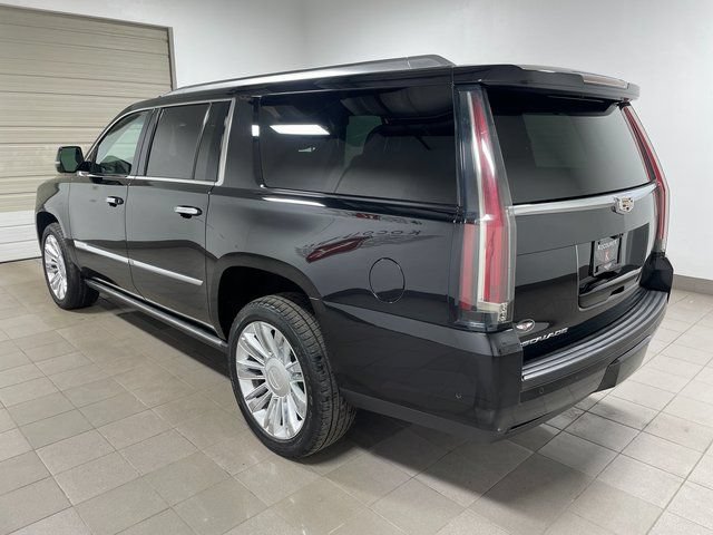 Used 2017 Cadillac Escalade ESV Platinum AWD/4WD image 4