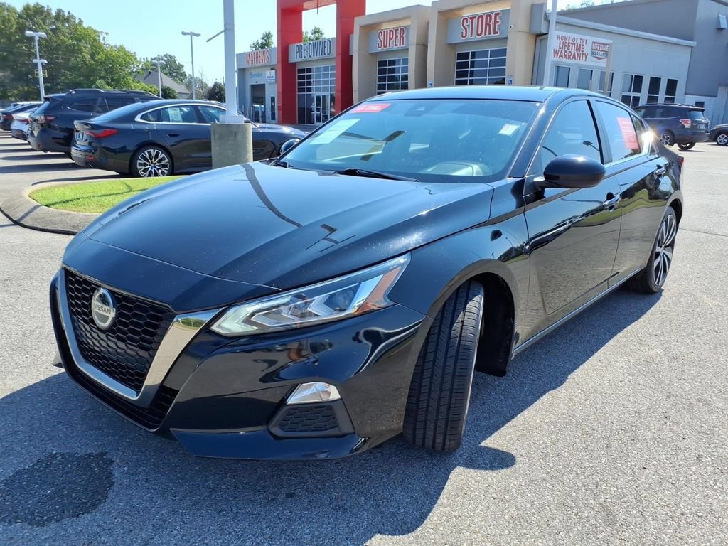Certified 2022 Nissan Altima 2.5 SR FWD image 18