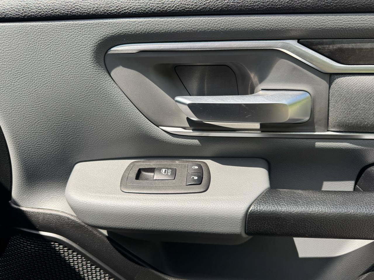 Used 2019 RAM 1500 Big Horn AWD/4WD image 34