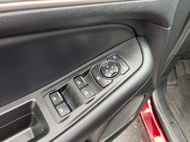 Used 2024 Ford Edge SEL w/ Convenience Package AWD/4WD image 12