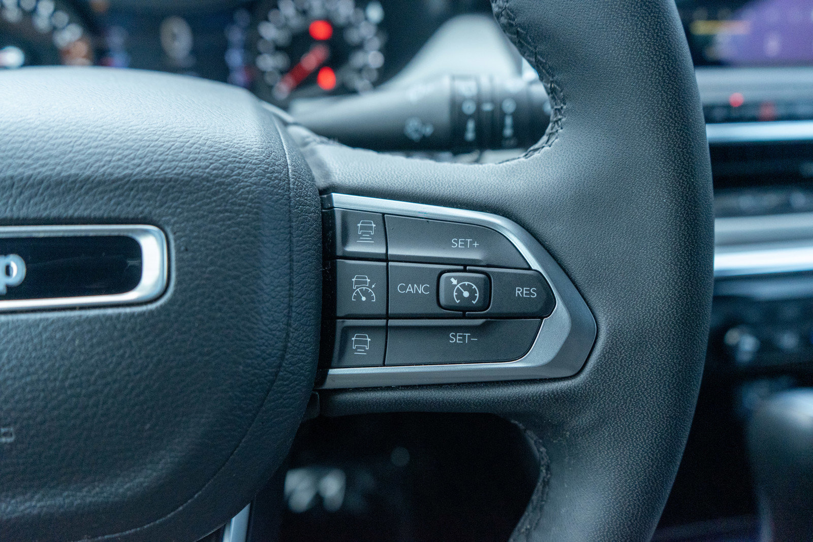 Used 2024 Jeep Compass Limited image 23