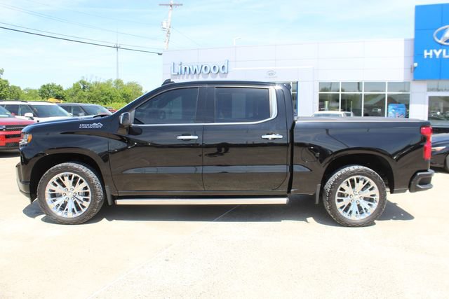 Used 2022 Chevrolet Silverado 1500 High Country w/ Safety Package II AWD/4WD image 2