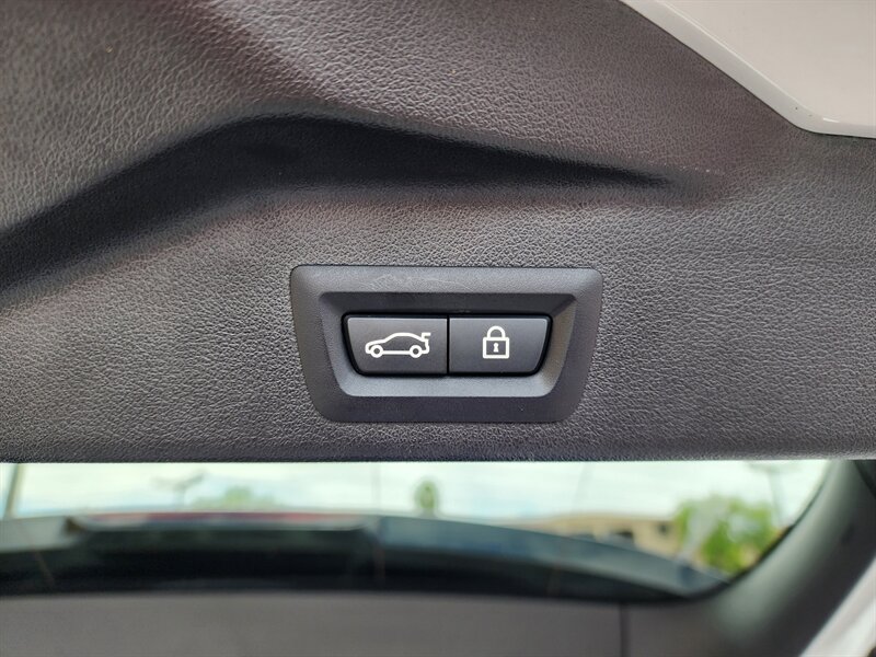 Used 2021 BMW X5 xDrive40i w/ Convenience Package AWD/4WD image 20