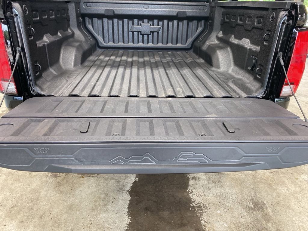 New 2025 Chevrolet Colorado ZR2 w/ Midnight Edition image 11