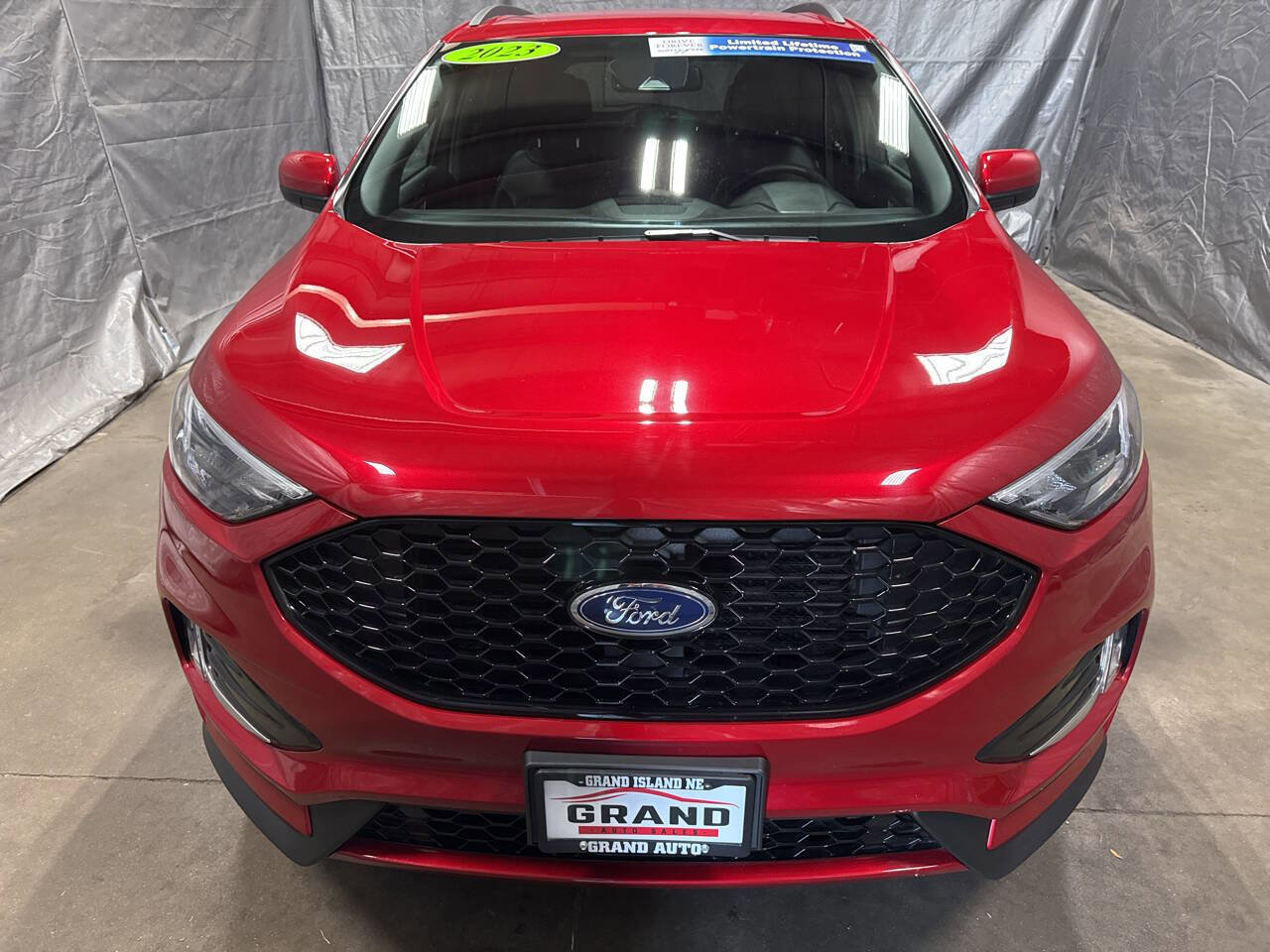 Used 2023 Ford Edge ST-Line image 2