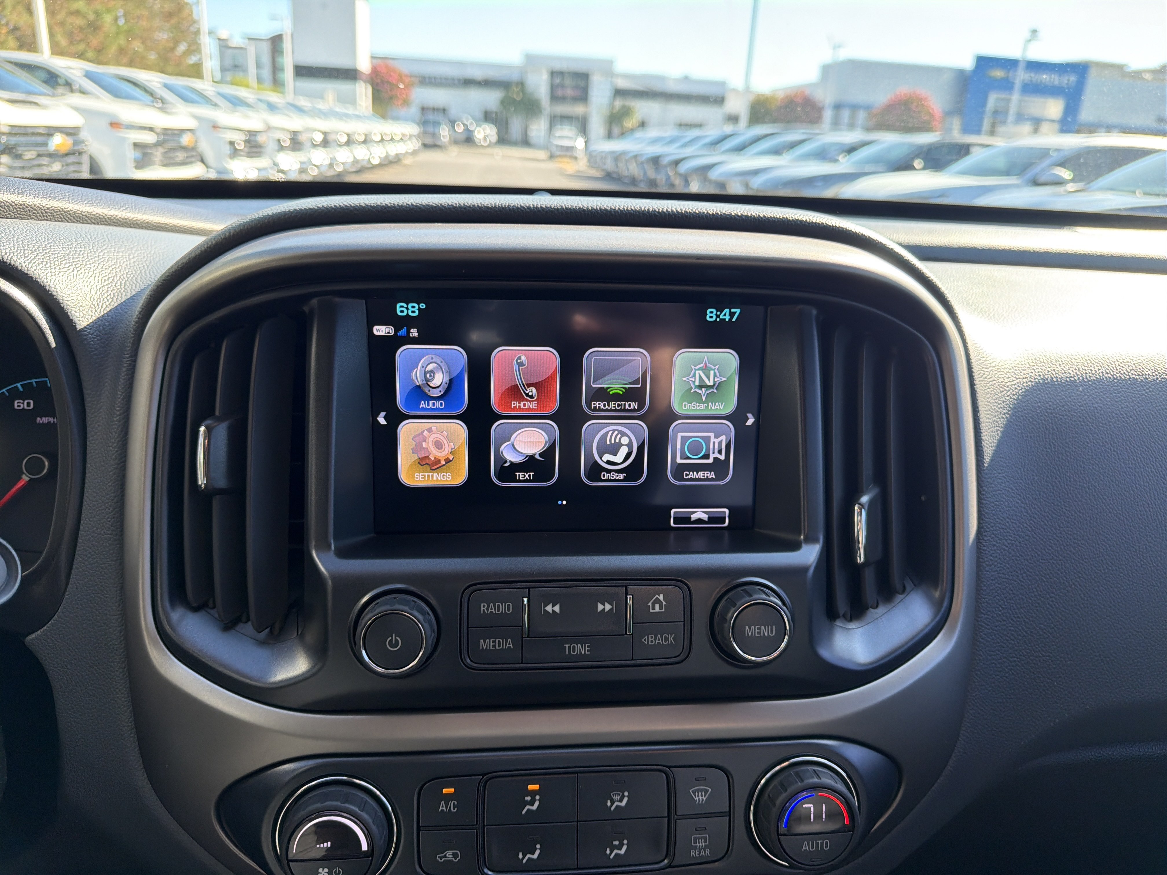 Used 2018 Chevrolet Colorado Z71 RWD image 23