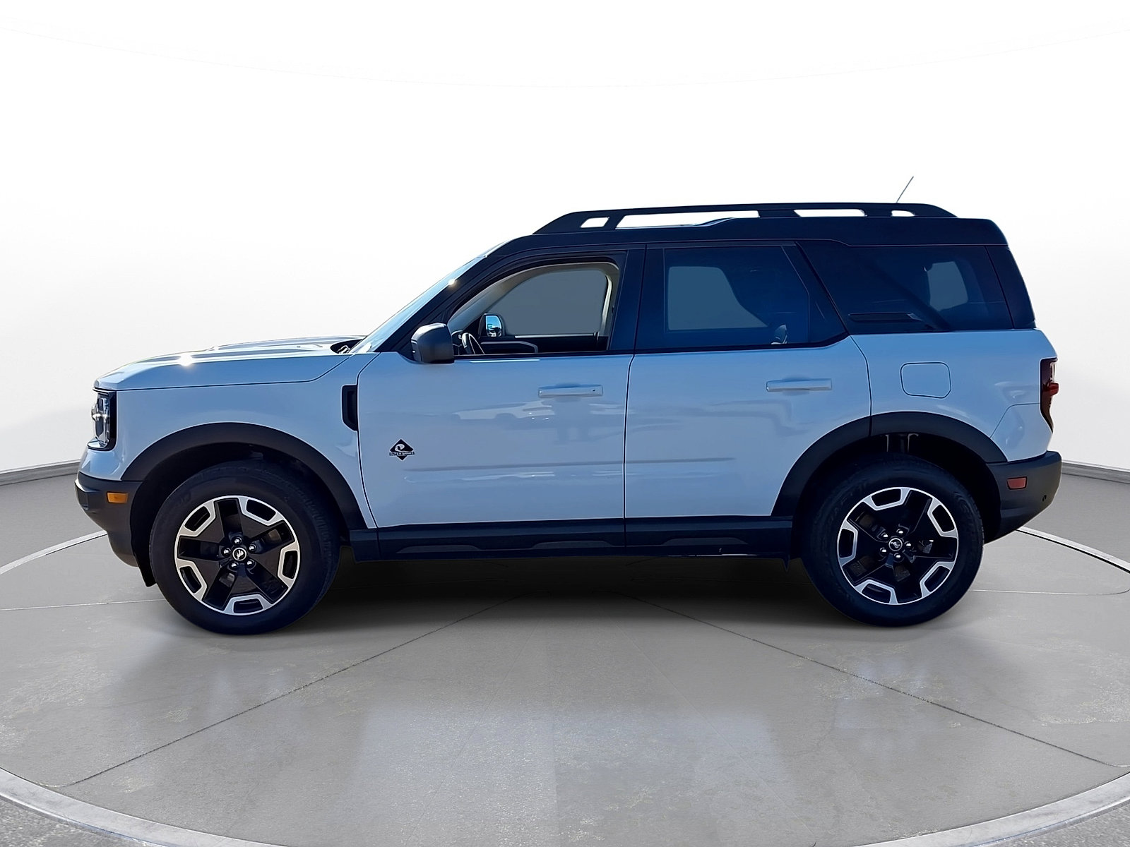Used 2022 Ford Bronco Sport Outer Banks image 5