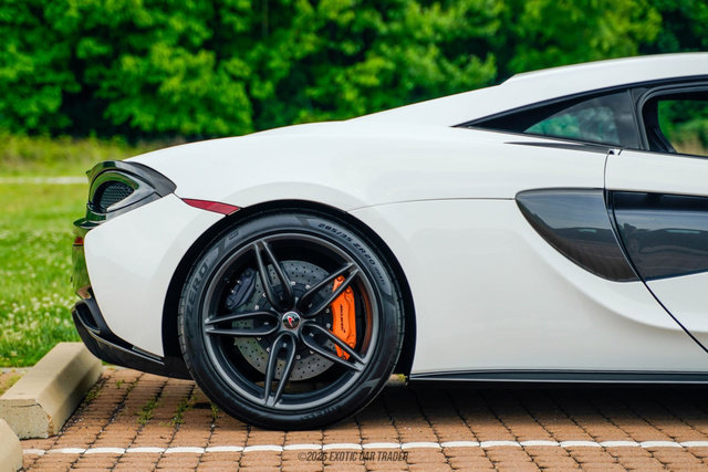 Used 2017 McLaren 570S Coupe RWD image 10