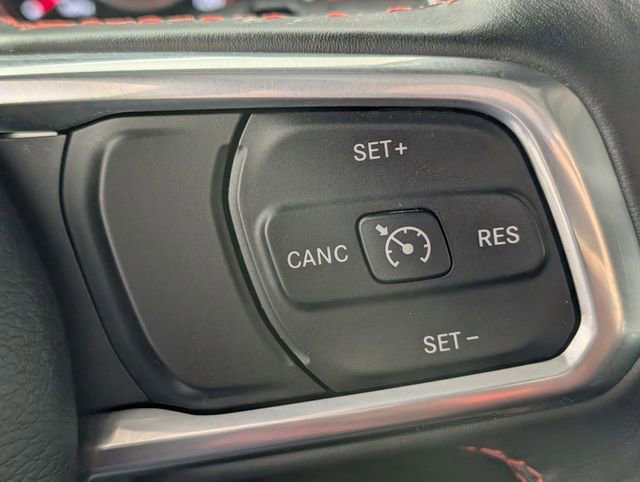Certified 2022 Jeep Wrangler Unlimited Rubicon w/ Dual Top Group AWD/4WD image 15