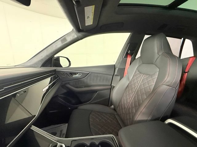 Used 2026 Audi SQ8 Prestige AWD/4WD image 18