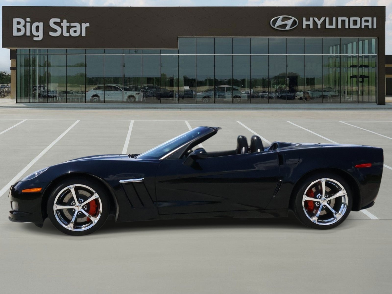 Used 2011 Chevrolet Corvette Grand Sport w/ Preferred Equipment Group RWD image 2