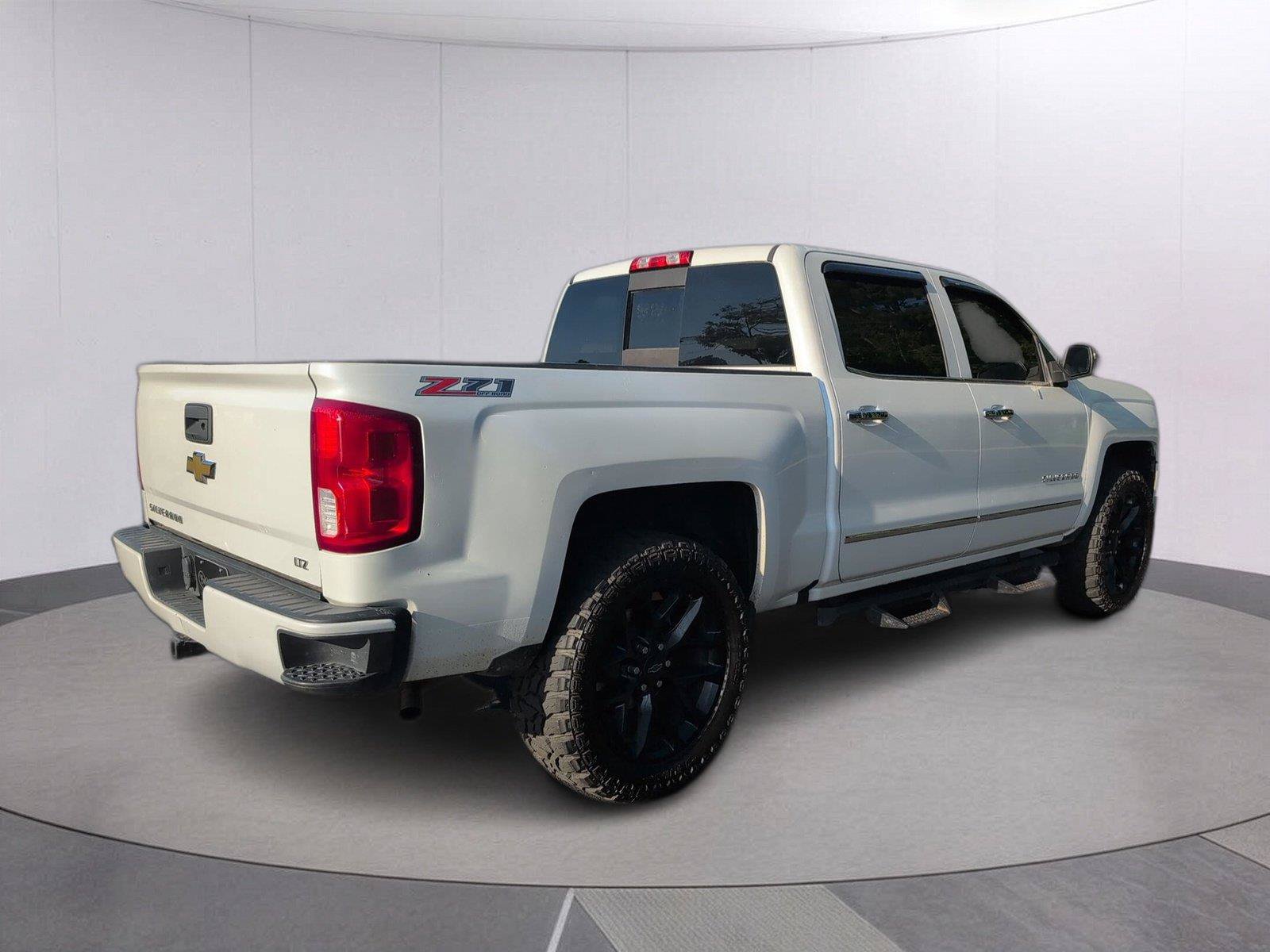 Used 2016 Chevrolet Silverado 1500 LTZ Z71 AWD/4WD image 5