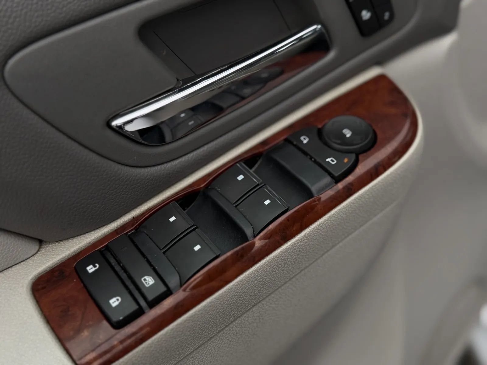 Used 2011 Chevrolet Silverado 3500 LTZ w/ LTZ Plus Package AWD/4WD image 22