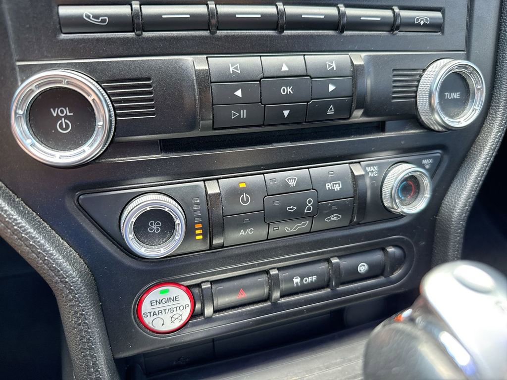 Used 2016 Ford Mustang Coupe RWD image 16