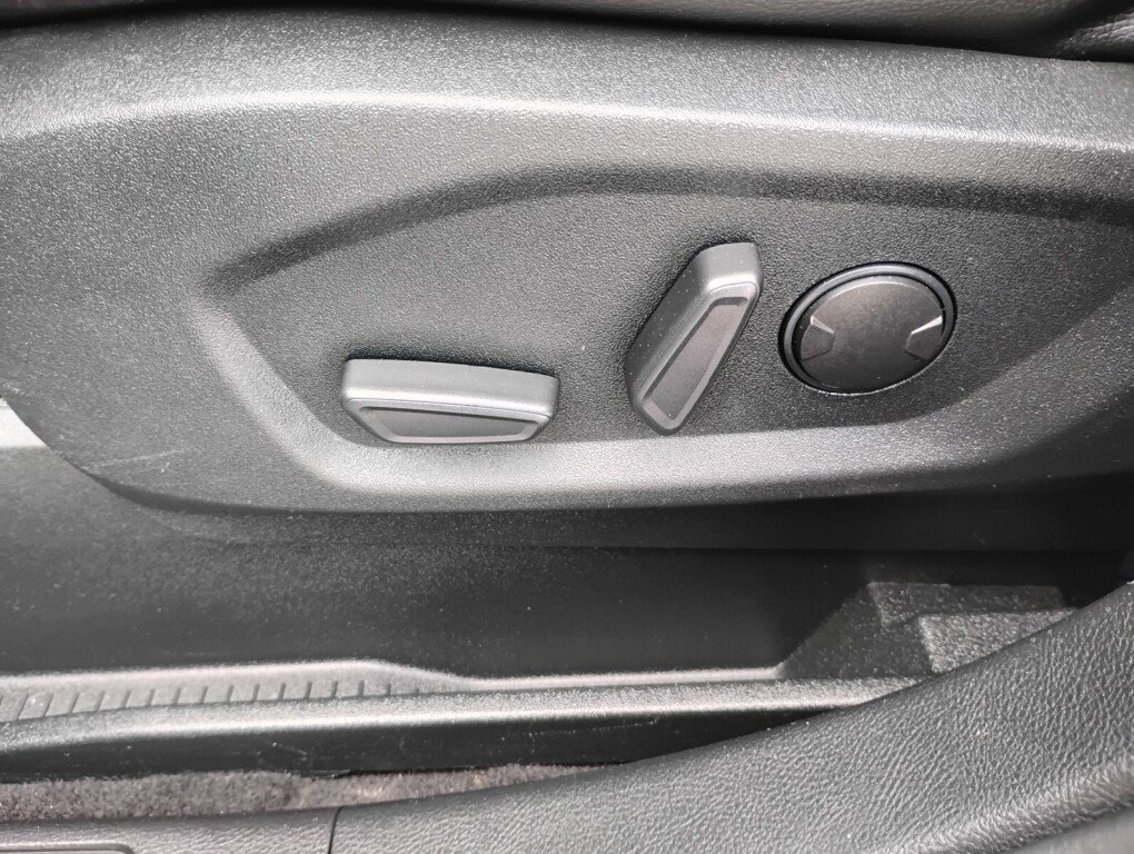 Used 2022 Ford Edge SEL AWD/4WD image 14