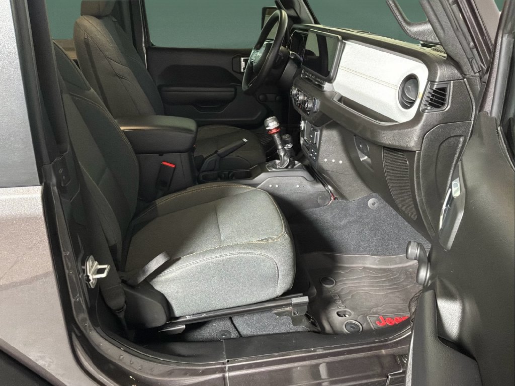 Certified 2024 Jeep Wrangler Sport AWD/4WD image 20