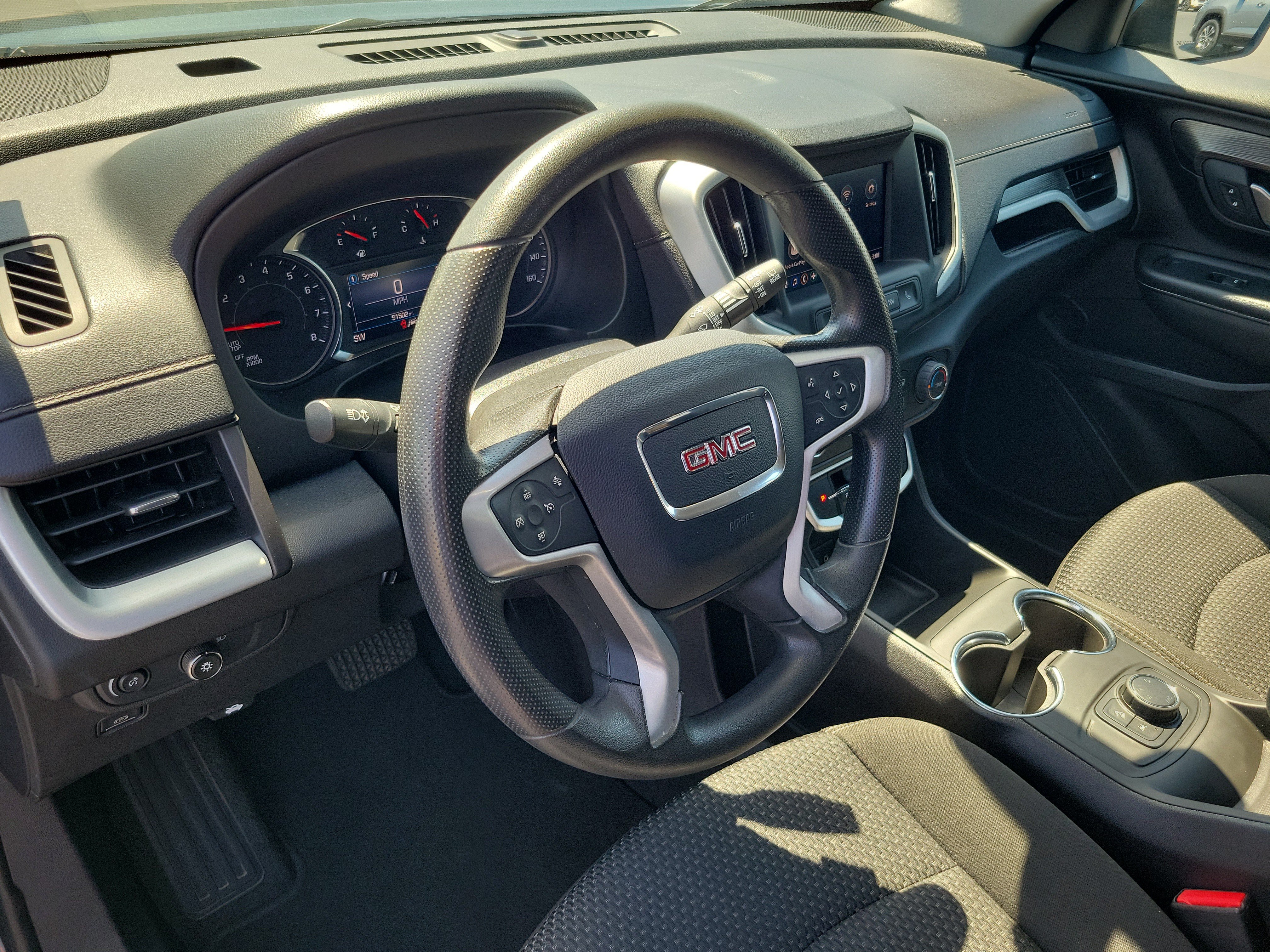Used 2024 GMC Terrain SLE AWD/4WD image 16