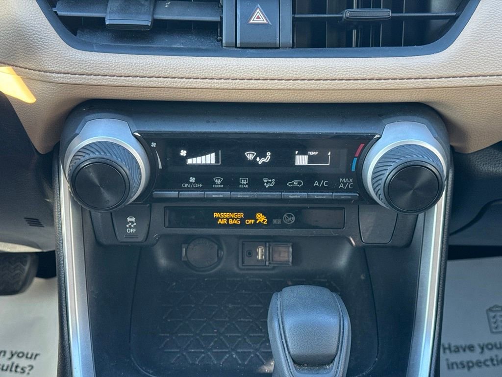 Used 2019 Toyota RAV4 LE w/ All Weather Liner Package FWD image 23