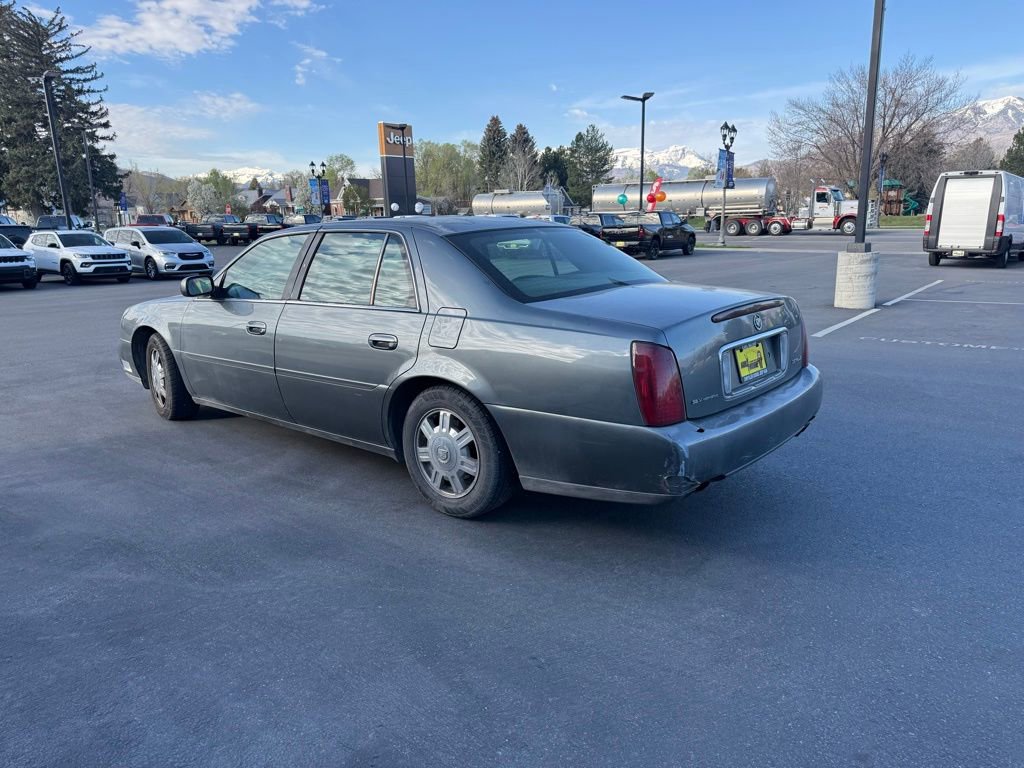 Used 2003 Cadillac De Ville w/ Comfort & Convenience Package FWD image 2
