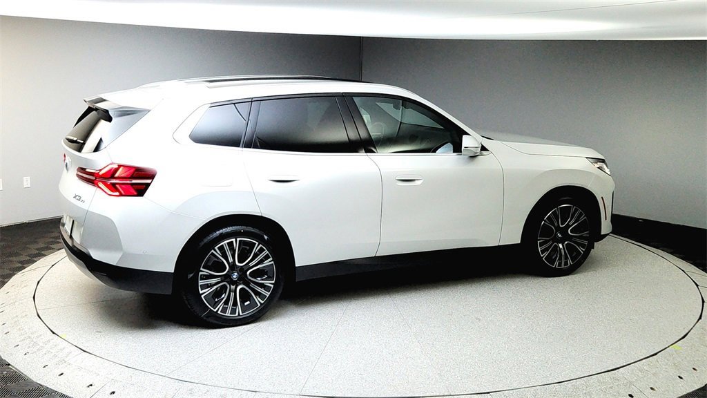 Used 2025 BMW X3 xDrive30i w/ Convenience Package image 16