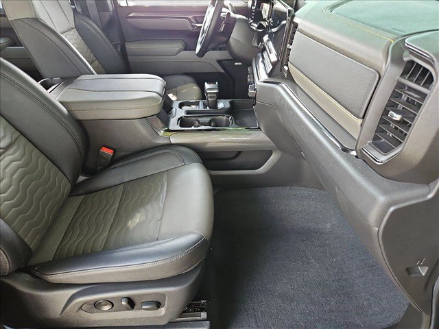 Used 2025 Chevrolet Silverado 1500 ZR2 w/ Technology Package AWD/4WD image 21