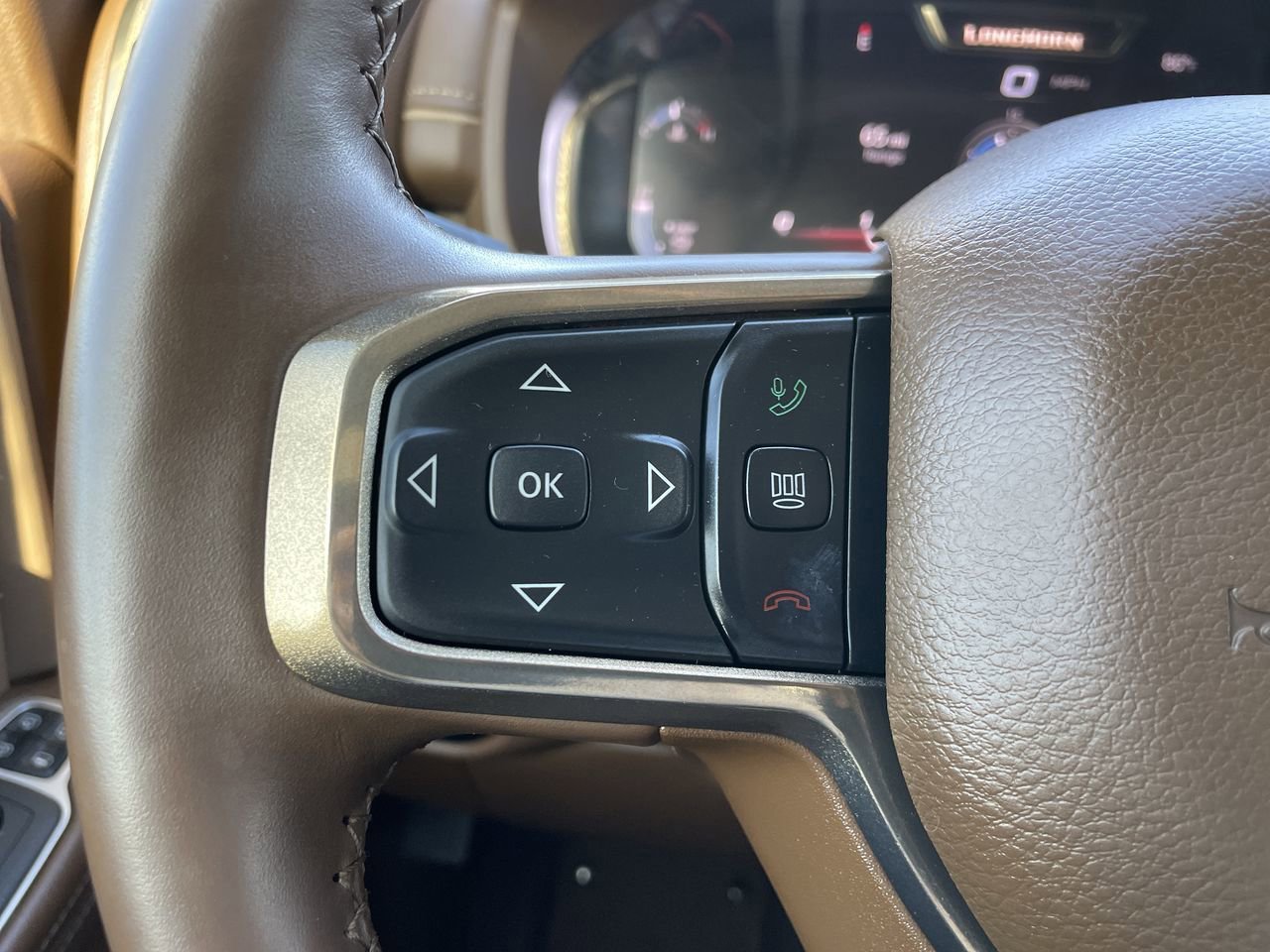 Used 2023 RAM 3500 Limited image 29