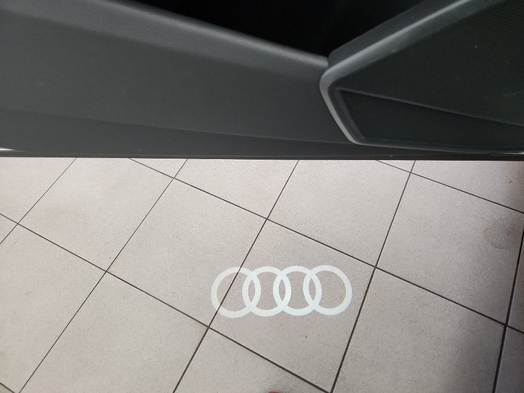 Used 2023 Audi Q5 2.0T Premium w/ Convenience Package image 13