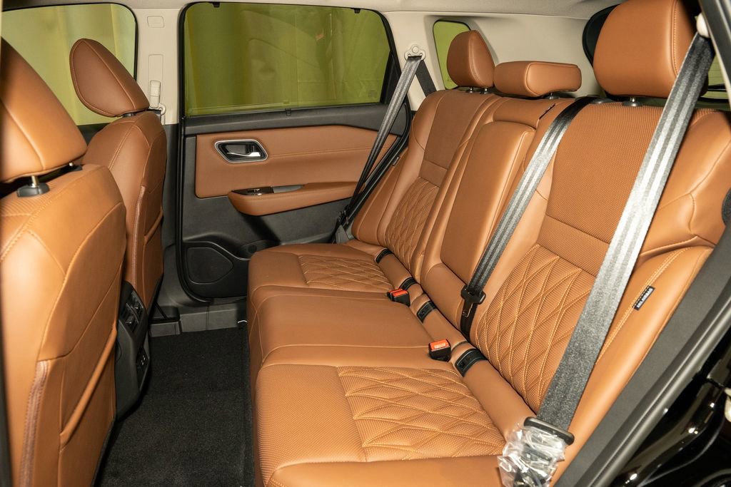 New 2026 Nissan Rogue Platinum w/ Platinum Premium Package image 18