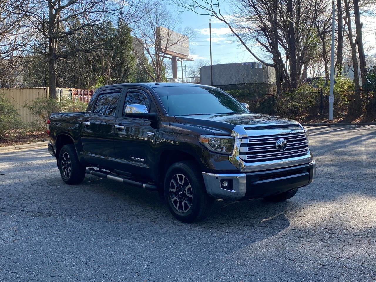 Used 2018 Toyota Tundra Limited w/ Limited Premium Package image 3