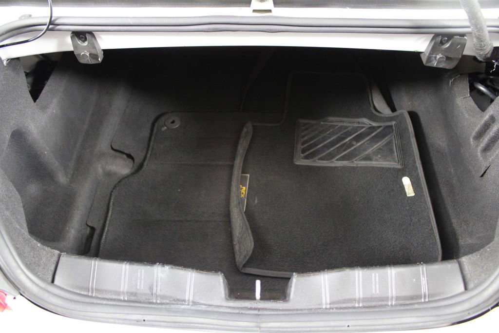 Used 2019 Chevrolet Camaro LT image 16