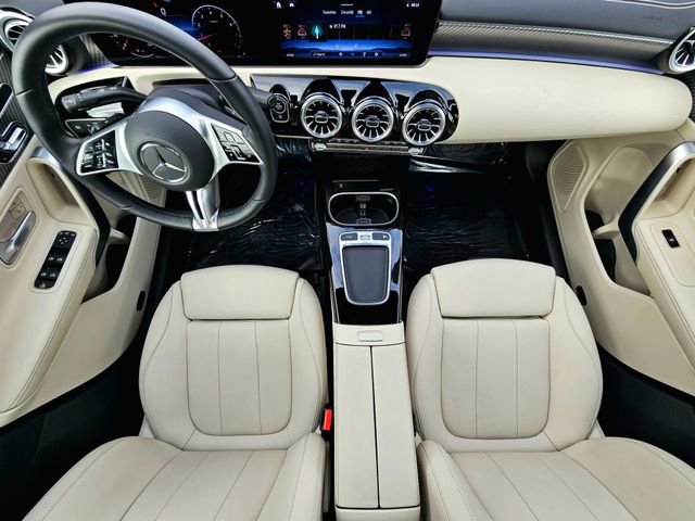Certified 2025 Mercedes-Benz CLA 250 4MATIC image 29