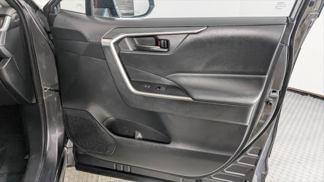Used 2020 Toyota RAV4 LE w/ All Weather Liner Package AWD/4WD image 22
