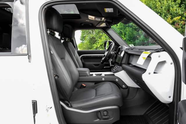 New 2026 Land Rover Defender 110 X-Dynamic SE AWD/4WD image 40