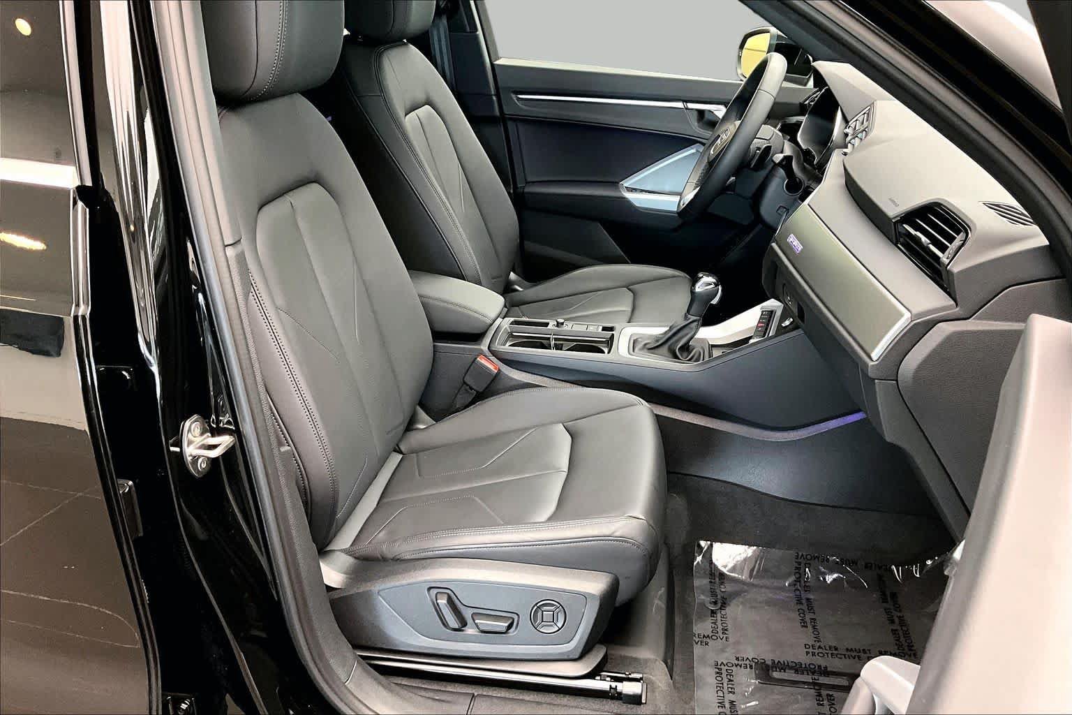 Certified 2025 Audi Q3 2.0T Premium Plus w/ Premium Plus Package AWD/4WD image 9