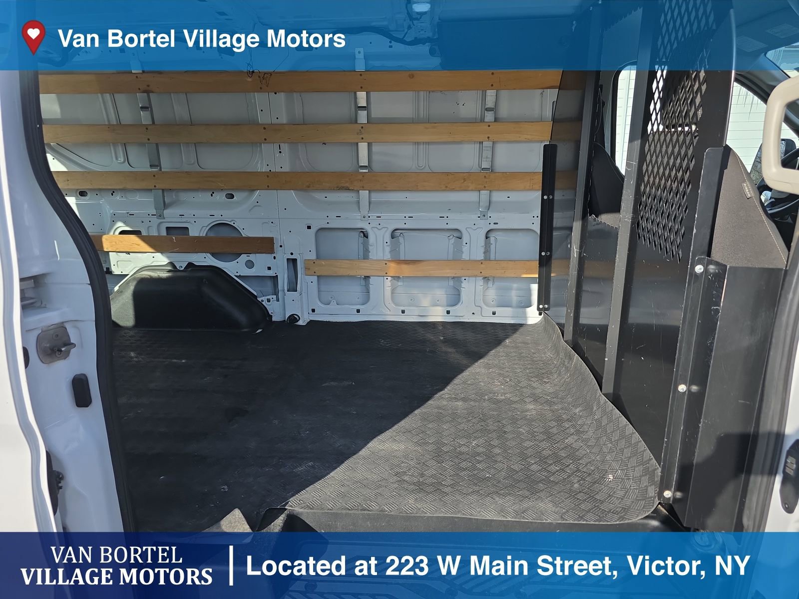 Used 2021 Ford Transit 250 Low Roof w/ Exterior Upgrade Package RWD image 22