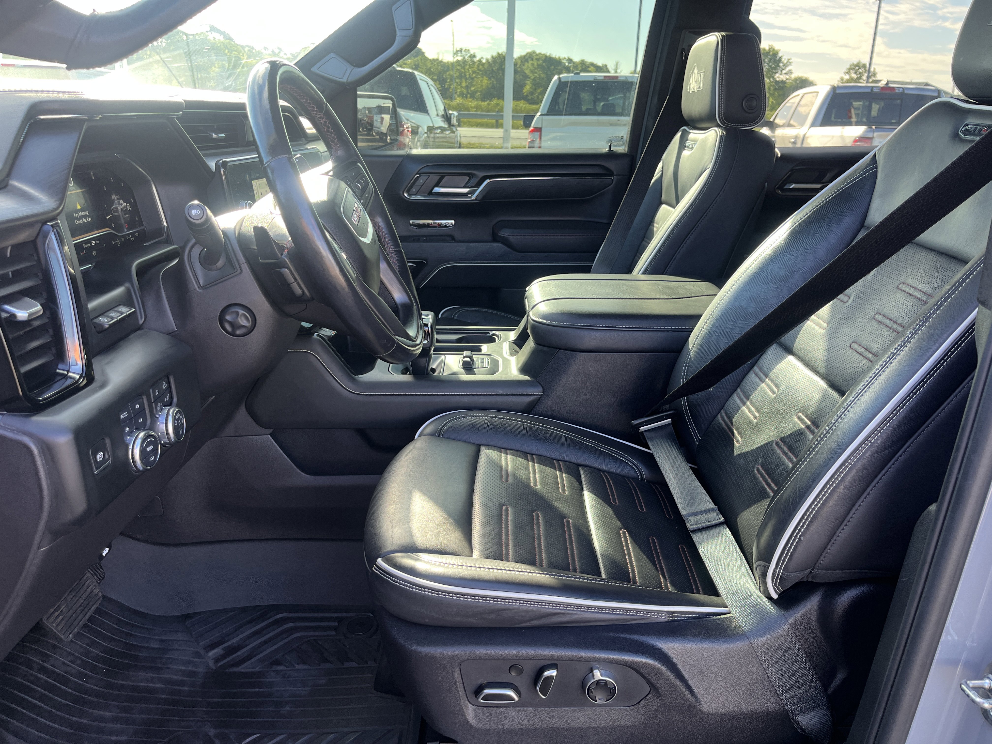 Used 2024 GMC Sierra 1500 AT4X w/ AT4X AEV Edition image 16