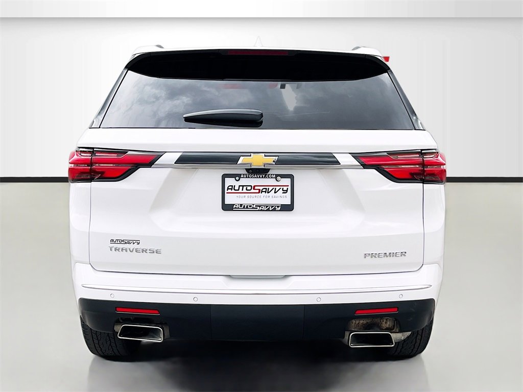 Used 2023 Chevrolet Traverse Premier image 6