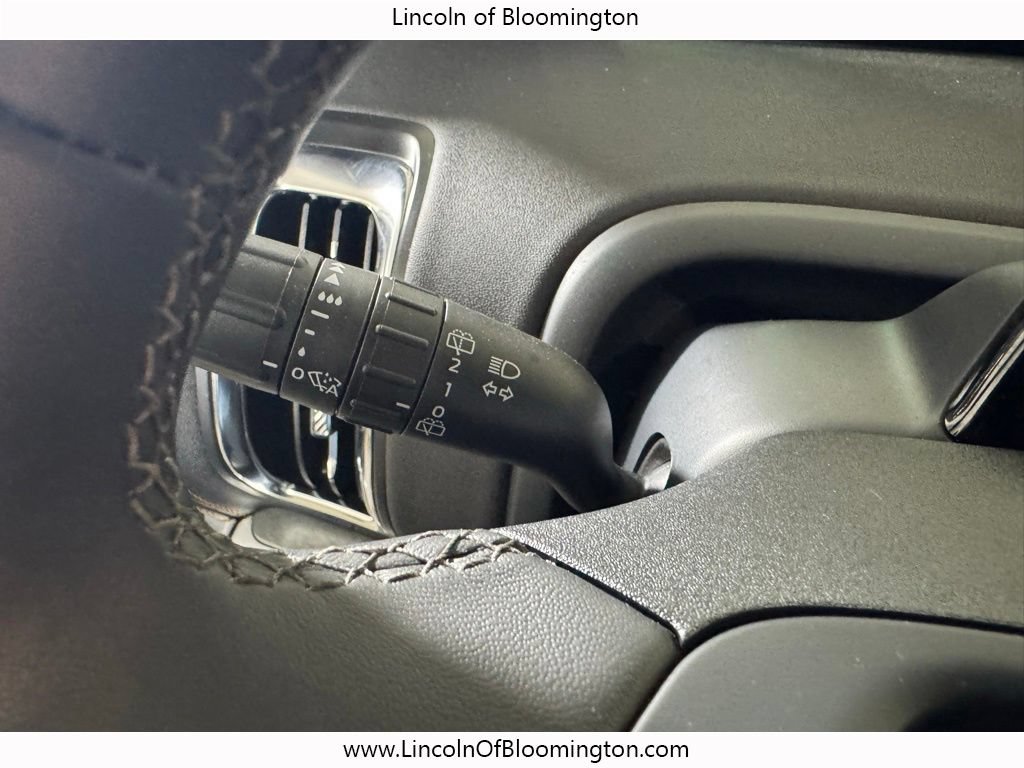 Used 2025 Ford Expedition Tremor AWD/4WD image 52