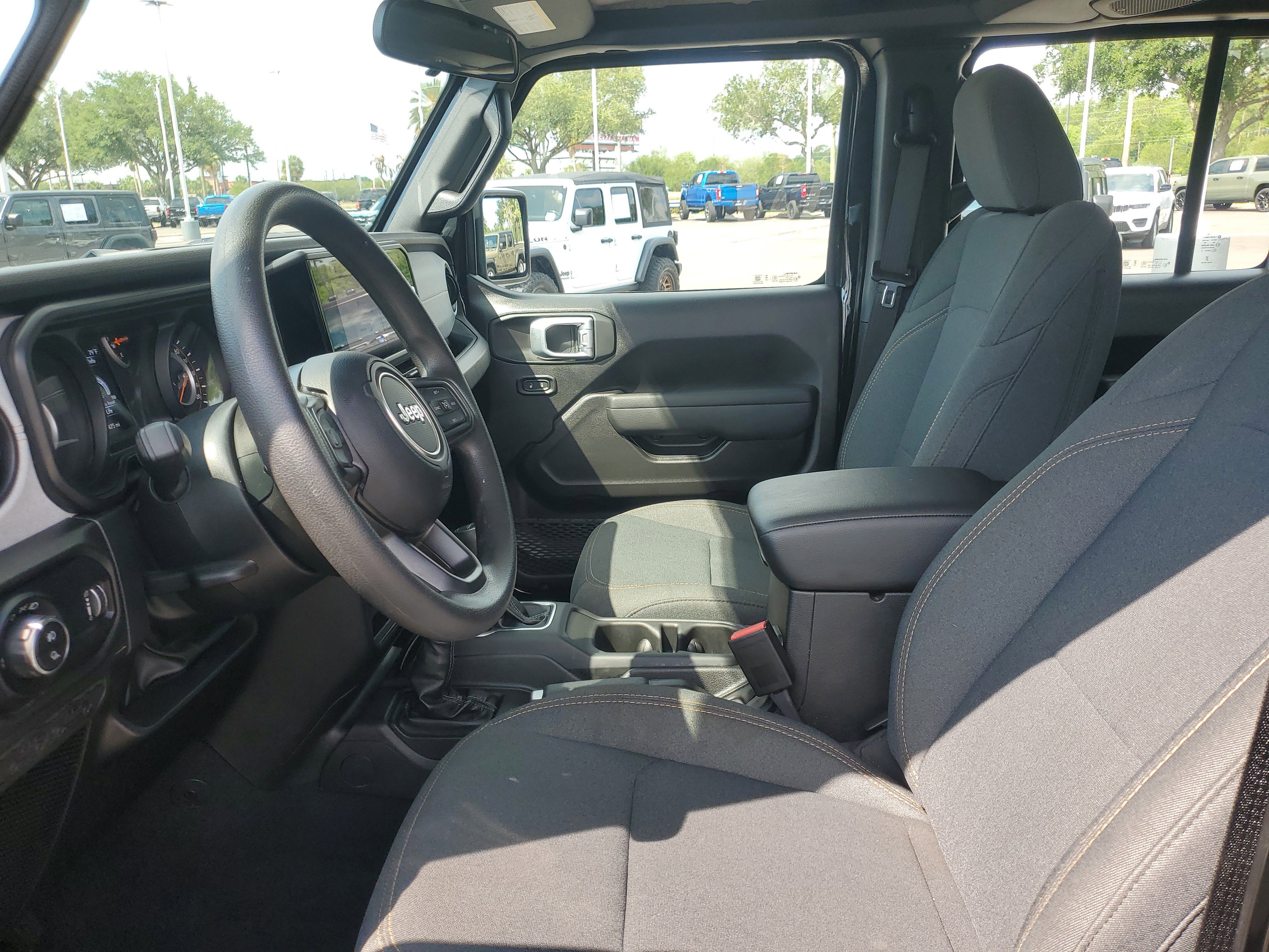 Used 2026 Jeep Gladiator Sport AWD/4WD image 10