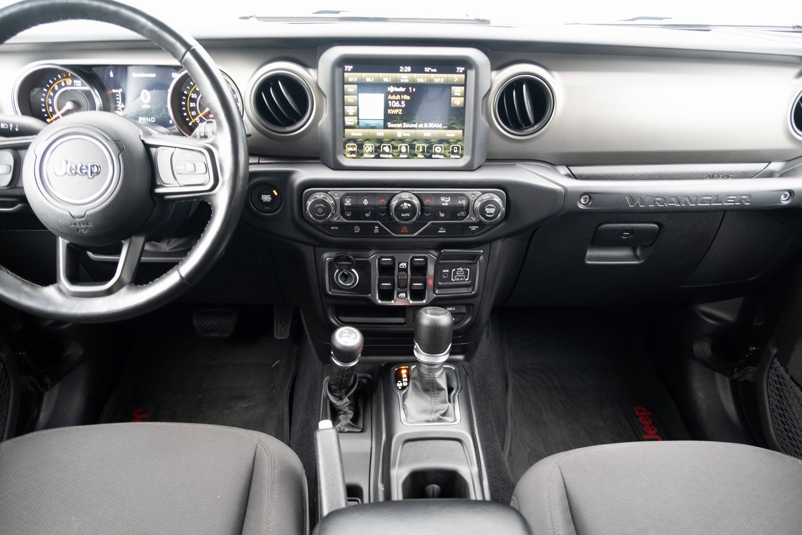 Used 2022 Jeep Wrangler Unlimited Sport w/ Uconnect 4C Nav & Sound Group image 15