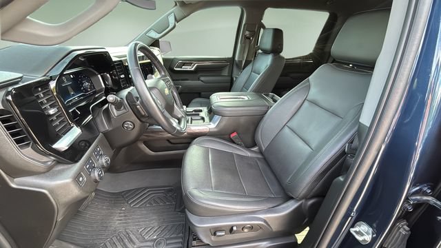 Used 2022 Chevrolet Silverado 1500 LTZ AWD/4WD image 18
